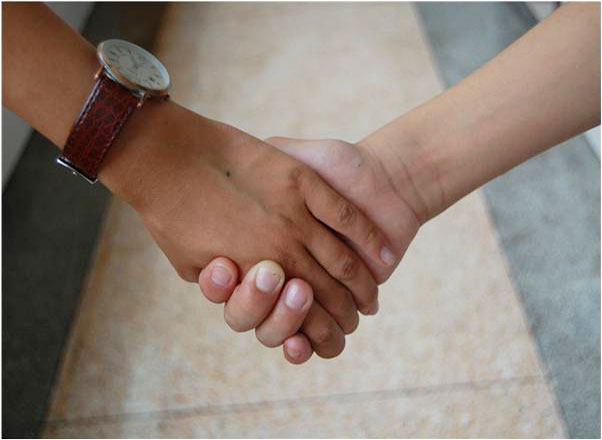 7��19�������ݾ���վһ������С�ҵ��к�Ҫ�x�_�����ѹ�ͬ��̎ʮ����ĺ��ӂ��͡�������꠆T��ʮ�ֲ��ᡣ�D��С�Һ�꠆T�o�յ��p����һ��꠆T����ӛ���������҂��֠����֣����B��������