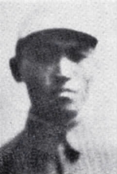 ��ɽ��1911����1945���������h���ˣ�ԭ�����ΰ��������žS�\(ch��ng)���|��ʡ��ɽ�h�ˡ�����һ�ˡ���׃ǰ�����ڹ����I���I(y��)��W(xu��)��W(xu��)���|���S�ݺ����D(zhu��n)��|�������W(xu��)Ժ�W(xu��)��(x��)���Ĵ����_ʼ�˿������ܻ��(d��ng)��1937����ʽ��܊��ͬ�ꅢ�����Ї�(gu��)���a(ch��n)�h�������|�����μ��|܊�օ^(q��)�����\�L(zh��ng)��1940�괺���ľ����·܊�x�켽܊�^(q��)������ʮ�F(tu��n)�����һ��ΈF(tu��n)�L(zh��ng)����ɽ�ΈF(tu��n)���\�L(zh��ng)������ͦ�M(j��n)ƽ�����_���S(��)����(ƽ)����(��)�������Γ�����(j��)����1945��7��4�����񻯿h�������(zh��n)���Р������r(sh��)�Εx�켽܊�^(q��)��ʮ��܊�օ^(q��)�����\�L(zh��ng)��