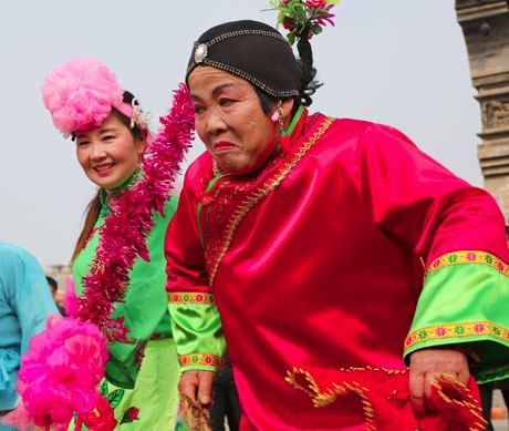 �����һ�����՝}�Ͽh�e�����S����ʵĽ��^�Ļ����(d��ng)�����y(t��ng)���׶��˶�ʣ�����Ⱥ���[�´��� ���ո�ꖾW(w��ng)�ѡ��}��֮�ӡ� �z